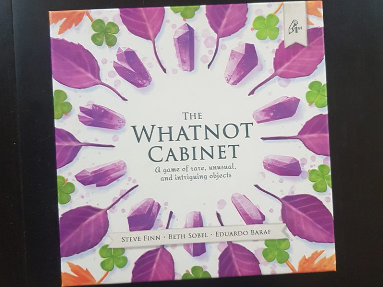 Whatnot Cabinet - Boîte de jeu